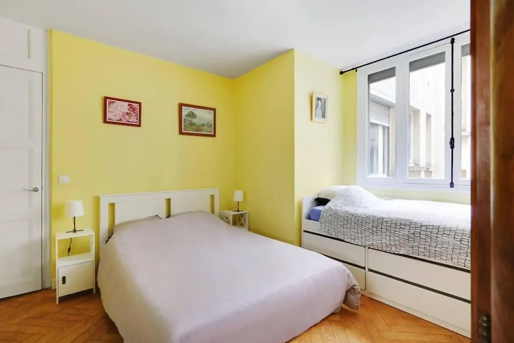 Bright Getaway Near Montparnasse * Paris